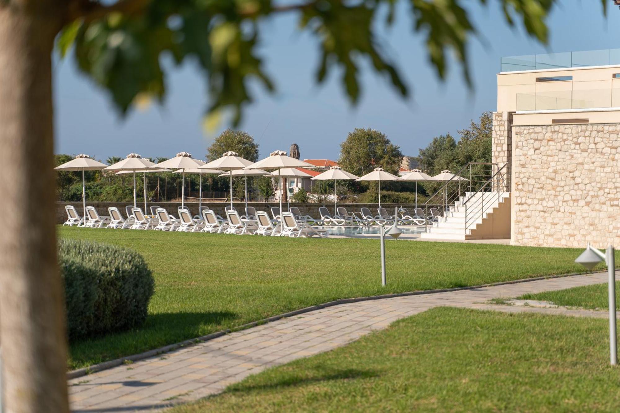 Niriides Luxury Villas Methoni  Extérieur photo